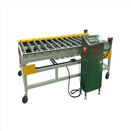 鼎拓为体育器材公司定制打包机滚筒秤成功案例